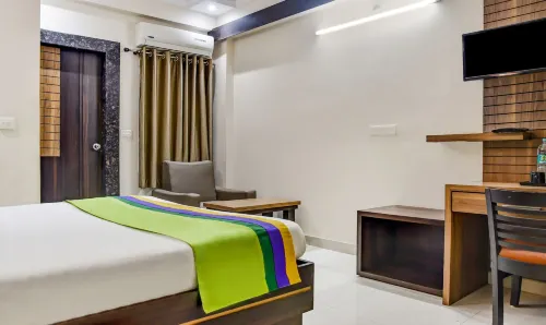Treebo Royal Sun Palace MP Nagar Zone 2 - Homestays