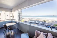 Infinity Self Catering Apartments - Mountain view
