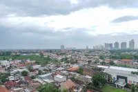 Spacious Classic 1Br Apartment at Taman Beverly