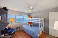 Pinnacle Port 304a - parking