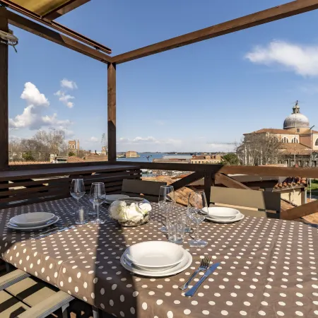 Sea to Sky Apartments by Wonderful Italy