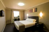 Best Western Blackbutt Inn Hôtels à : Adamstown Heights