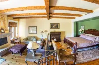 CaliPaso Winery & Villa