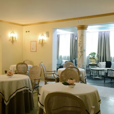 VIP's Motel Luxury Accommodation & Spa