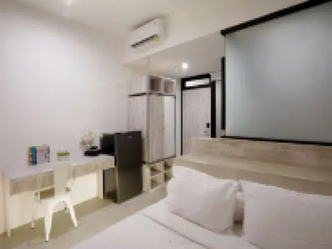 Dparagon Pogung F Hotels in Mlati