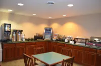 AmericInn by Wyndham Maquoketa Hotel a Jackson County