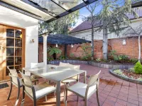 Grosvenor Court Apartments Hotels in Sandy Bay