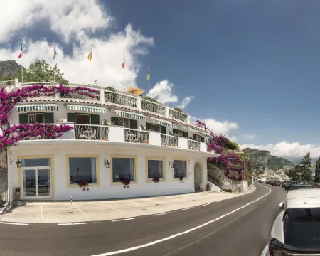 Hotel Bellevue Suite Hotels in Amalfi