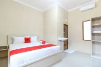 RedDoorz near Balekambang City Park Hotel di Kecamatan Banjarsari