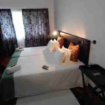 Jacaranda Guesthouse Rooms
