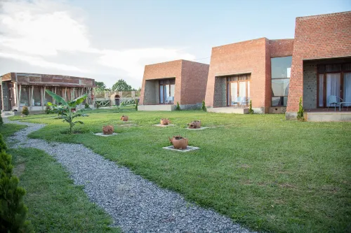 Buvi Lodge Limited