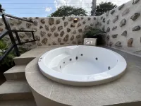 El Zaguán Colonial by GuruHotel - Hot Tub