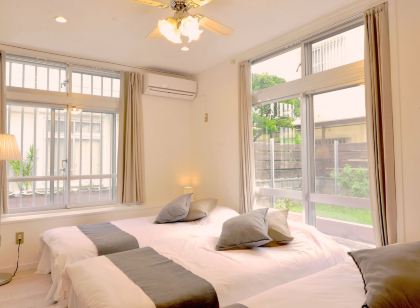 パープルハウス