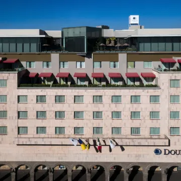 DoubleTree by Hilton Guadalajara Centro Historico Отели рядом с достопримечательностью «Стадион «Халиско»»