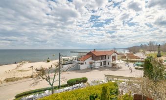 Dom & House - Apartament Orłowskie Molo Przy plaży z Widokiem na Morze