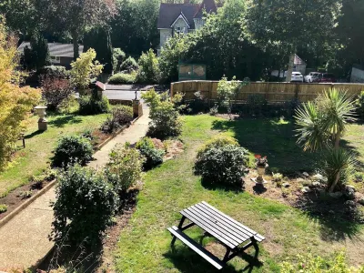 Somerton Lodge Hotels in 