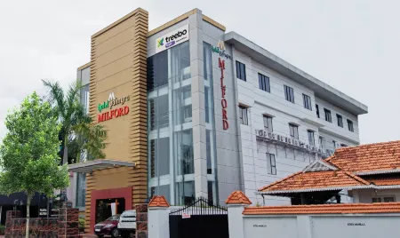 Treebo Premium Palmyra Milford, 2 Km from Alleppey Beach