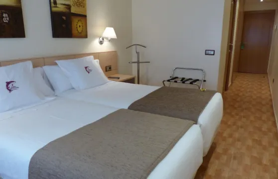 萊斯特魯特斯酒店