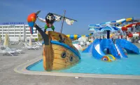 King Evelthon Beach Hotel & Resort - Bãi biển