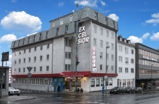 Hotel Excelsior Hotels near State Park Karlsaue