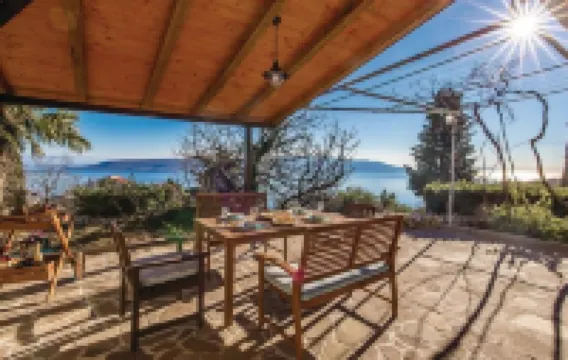 Holiday Home Sea View