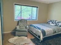 Brother Li Homestay Hotels in Calgary