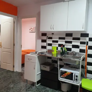 Low Cost Room Plaza de Hierro II