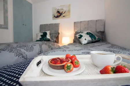 Magdalen Quarters Отели рядом со станцией Digby & Sowton