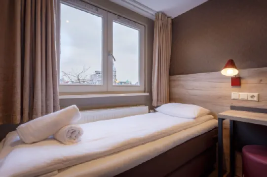 Amsterdam Downtown Hotel Hotels near Heineken Experience