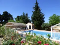 Appart'Hotel Festival Sud Aqua - Avignon TGV - Private Pools