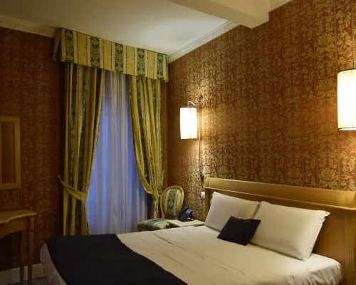 Hotel dei Quiriti Hoteles cerca de Puente de Sant'Angelo