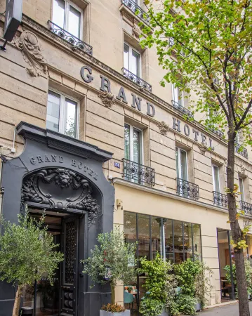 Grand Hôtel Clichy Paris Отели в г. Клиши-ла-Гаренн