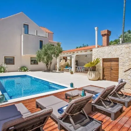 Luxury Villa Dolce Vita with Pool