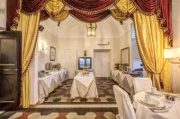 Eitch Borromini Palazzo Pamphilj Hotels in Navona