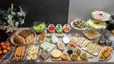 Hotel Delta Отели рядом с достопримечательностью «Горно-металлургическая академия им. Станислава Сташица в Кракове»