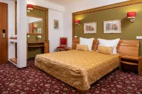Grand Hotel Hotels in Sacele