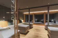 Laurena Aparthotel Near Brixen - spa