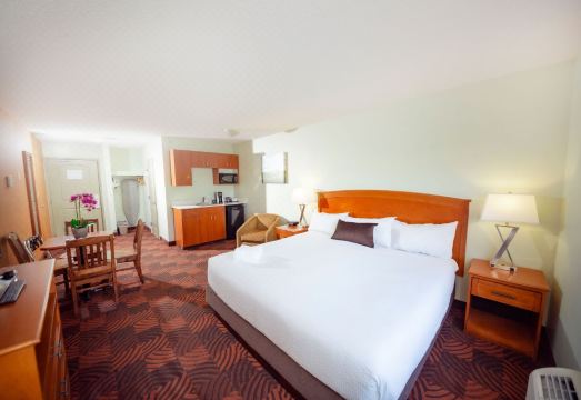 수영장 슬라이드