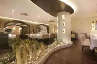 Abbott Hotel Hotels in Thane