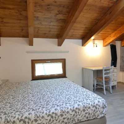 Songbird Hotels near Bomerano di Agerola