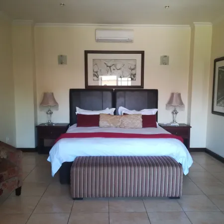 The Moon and Sixpence Garden Guest House