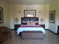 The Moon and Sixpence Garden Guest House Hotels near Zuurbekom Seventh-day Adventist Church