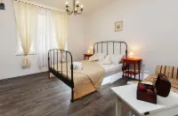 斯普利特普萊爾套房飯店 住宿飯店