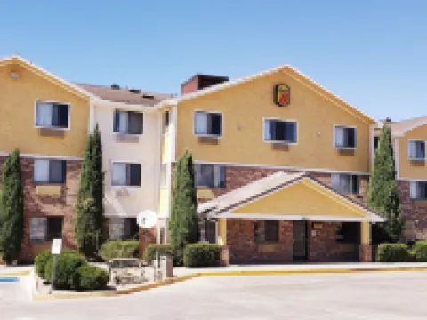 Super 8 by Wyndham Kingman Hotels in Kingman