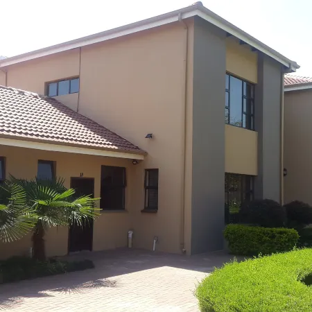 Ikaze Guest House