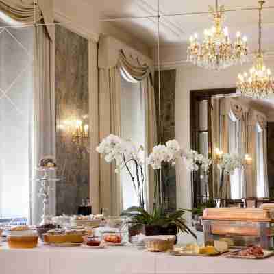 Hotel Vittoria Dining/Meeting Rooms
