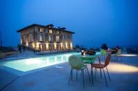 NaturalMente Wine Resort Hotels in Mombercelli