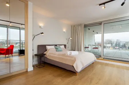 Cracow Riverside Aparthotel Отели в г. Краков