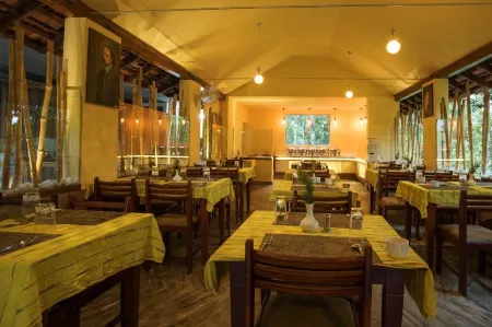 Crescent Residency Отели рядом с достопримечательностью «Little petals»