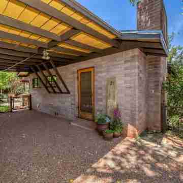 Perfect Uptown House! Walk Everywhere! Great Views! Private #3 Bed/Bath @ Casita Hotel Exterior